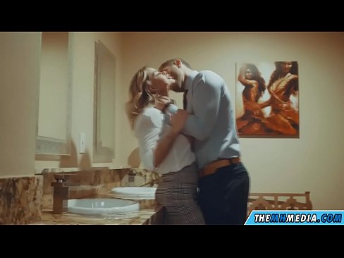 ❤️ Ko'krakli sarg'ish sizni jamoat hojatxonasida yo'ldan ozdirganda Super porno bizda uz.studiya-lpg-massazha-na-metro-vodnyj-stadion.ru ❤